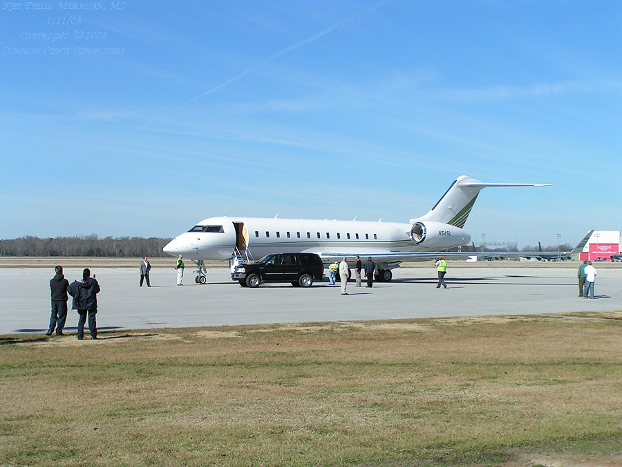 BombardierGlobal Express - top of the line private business jet