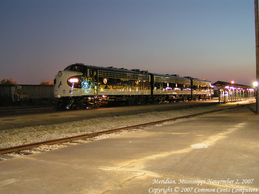 Norfolk Southern F Units 4270 & 4271 Night Meridian, MS